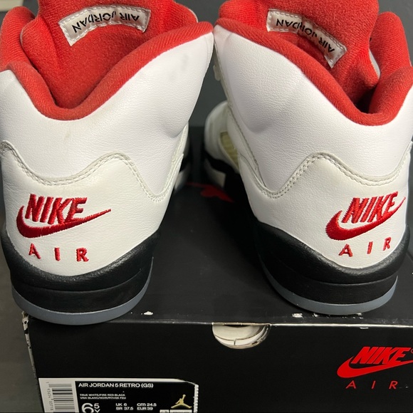 Jordan 5 Retro Fire Red Silver Tongue  6.5Y GS (440888-102)  2020 100% AUTHENTIC - Picture 7 of 13